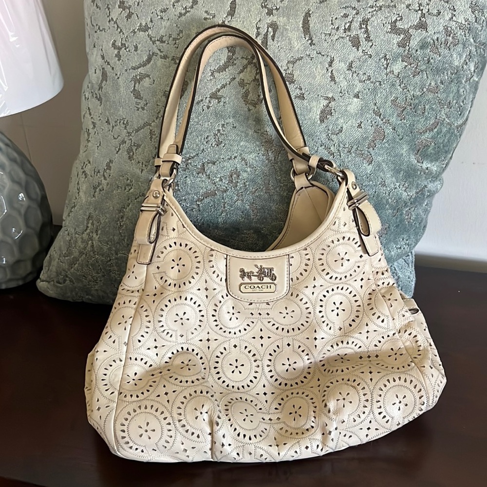 Coach unique patterned cream leather shoulder bag. Turquoise inside.